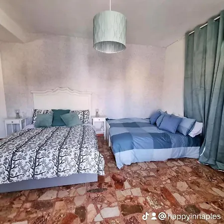 Happy In Bed & Breakfast