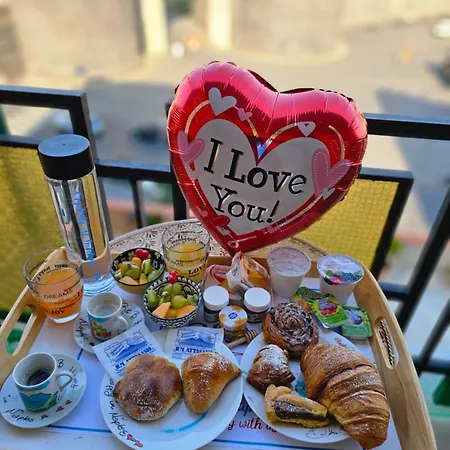 Bed & Breakfast Happy In