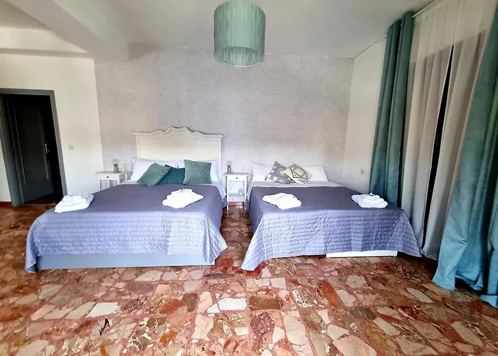 Bed & Breakfast Happy In 4*