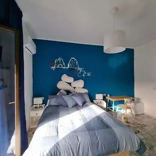 Happy In 4* نابولي