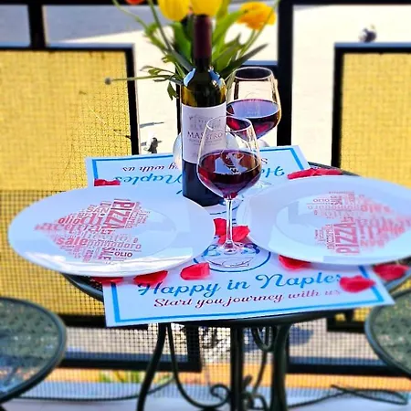 Happy In فندق مبيت وإفطار نابولي