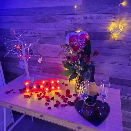 فندق مبيت وإفطار Happy In نابولي