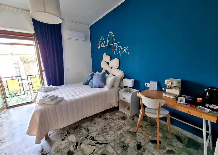 Happy In Bed & Breakfast