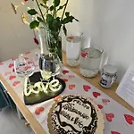 Happy In Bed & Breakfast 4*